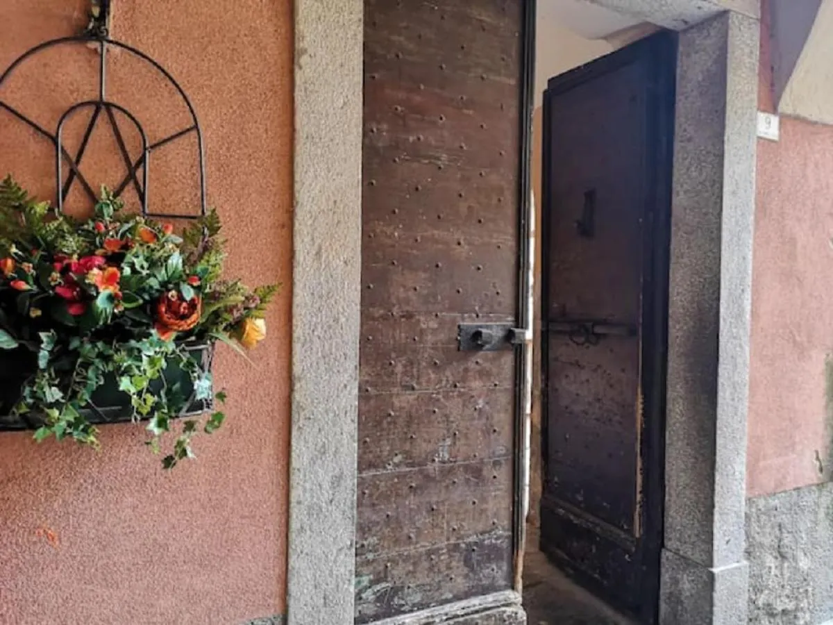מנאג'יו Poeti&Misultin. Poesia E Vacanza Sul Lago